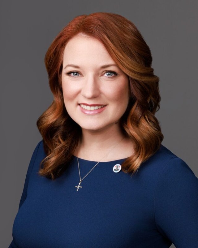 Lindsey Horvath